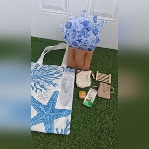 Ocean Breeze Ultimate Beach Day Spa & Tote Gift Set